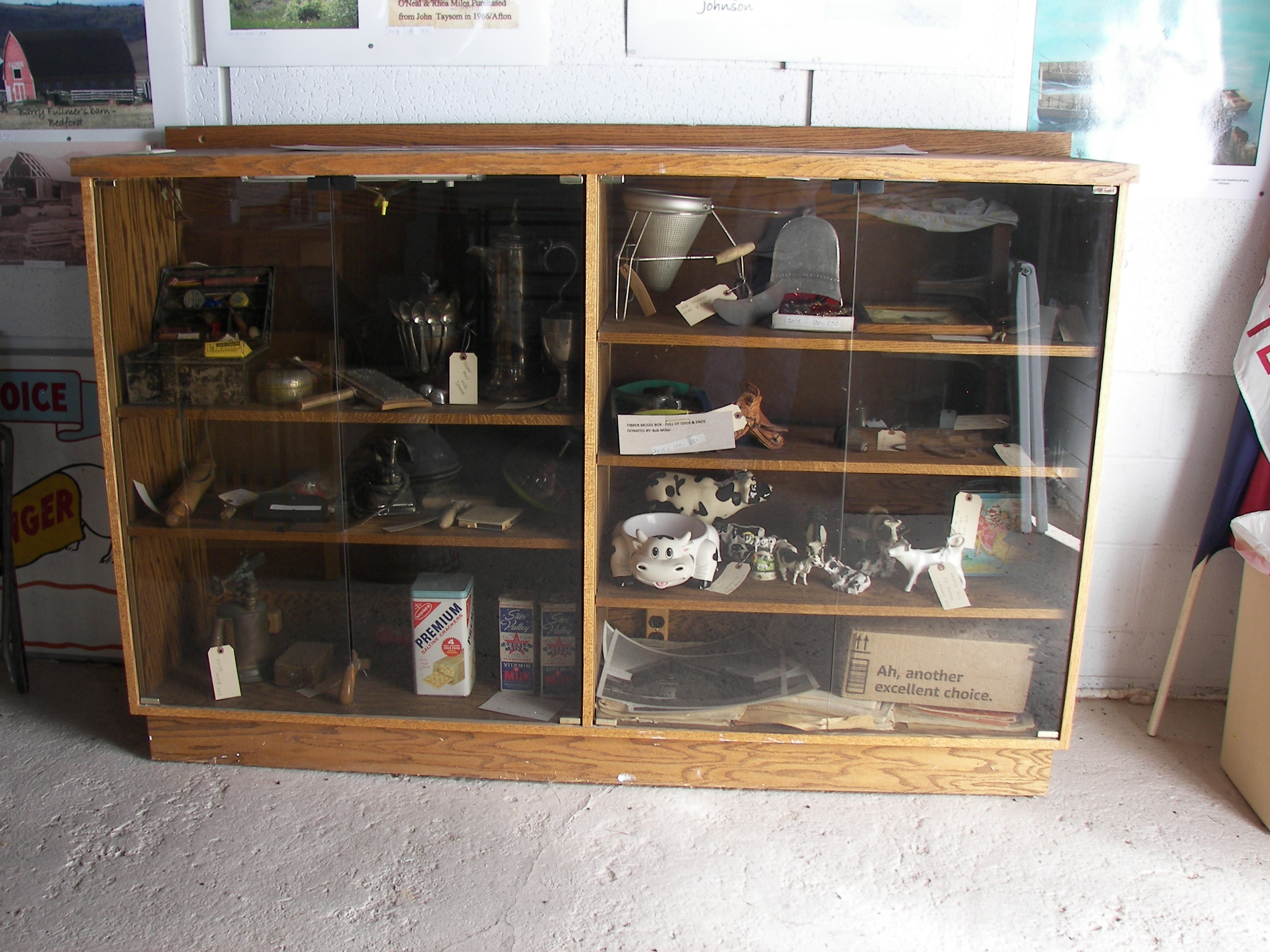 Entrance - Display Right